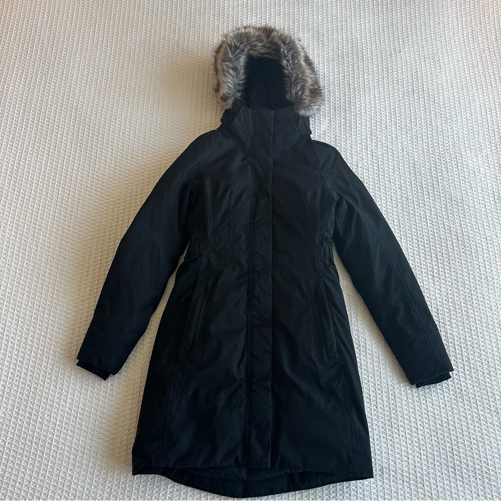 The North Face women’s black 550 Dry Vent parka coat